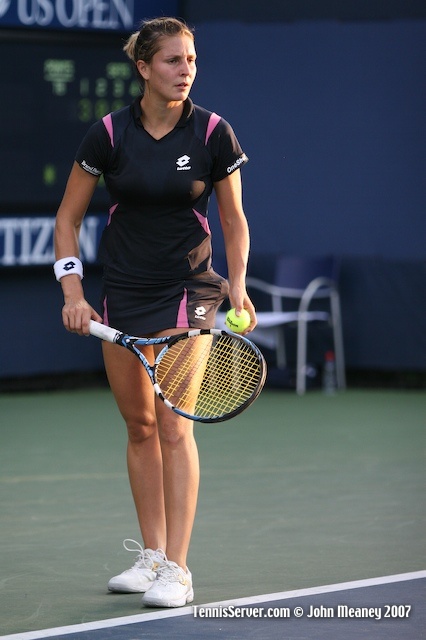 Tennis - Maria Elena Camerin