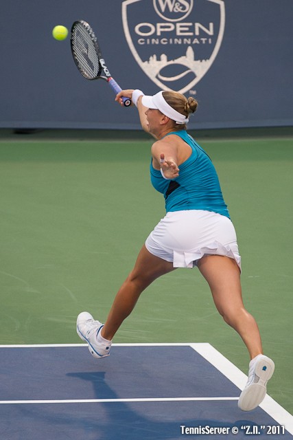 Vera Zvonareva 2011 Western & Southern Open Tennis